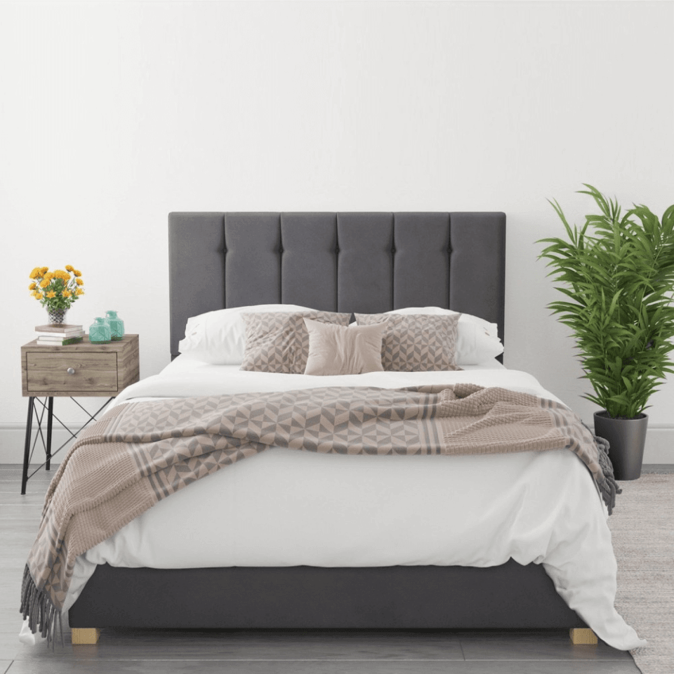Connor Upholstered Velvet bed