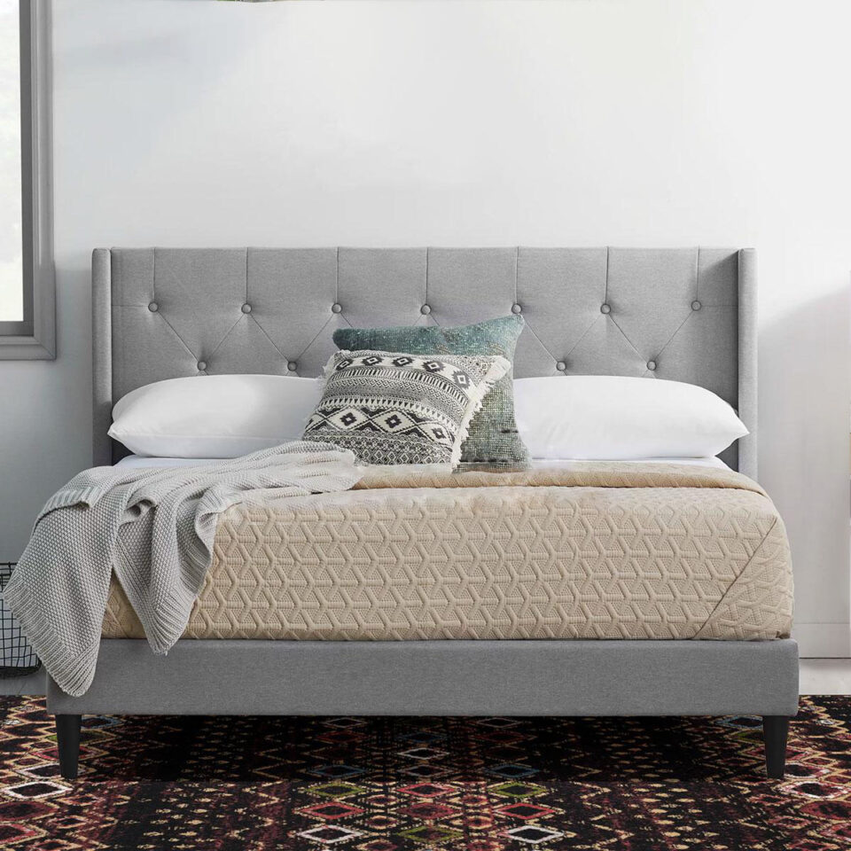 Efra Tufted Velvet Bed