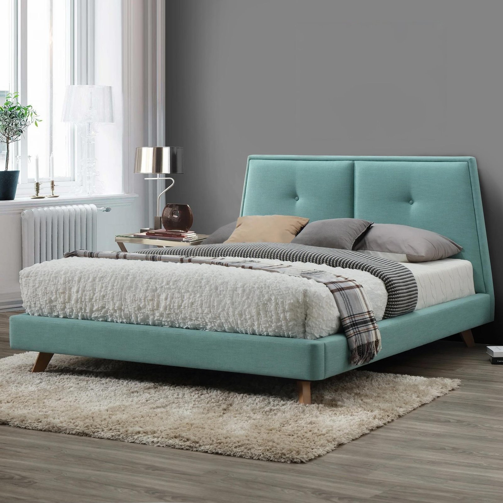 Estorn Upholstered Velvet Bed