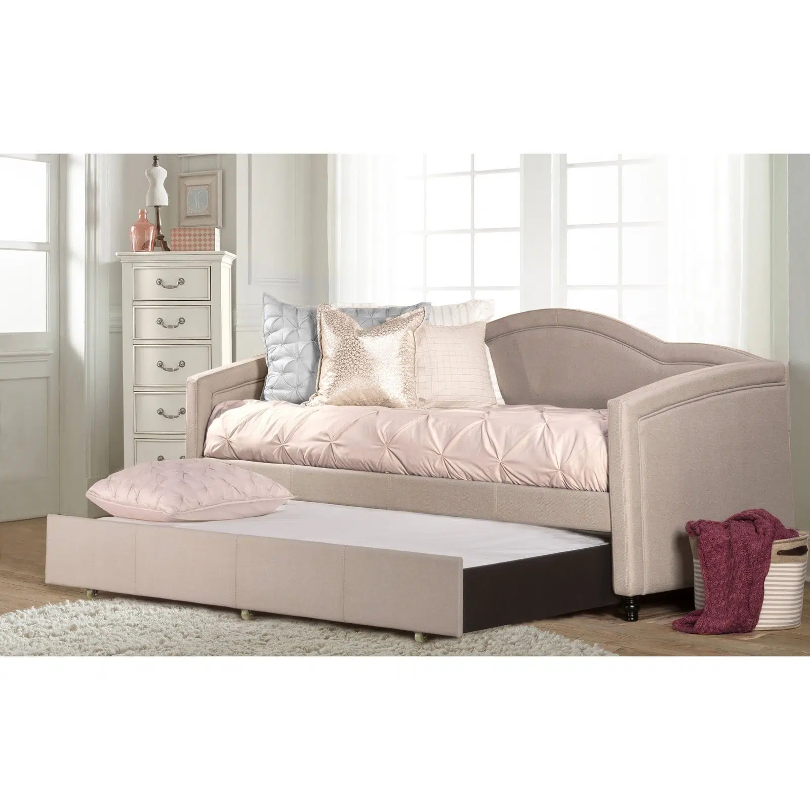 BRANCO Black Hills Grey Daybed With Trundle