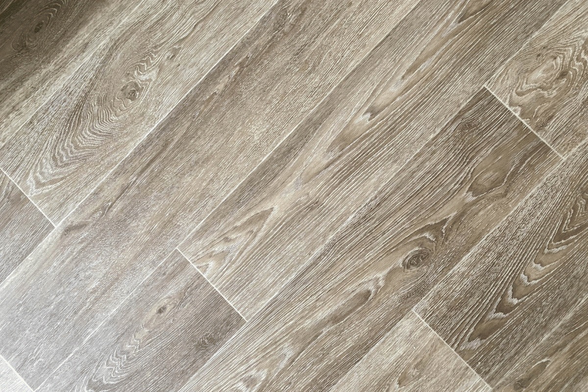 lvt flooring Dubai