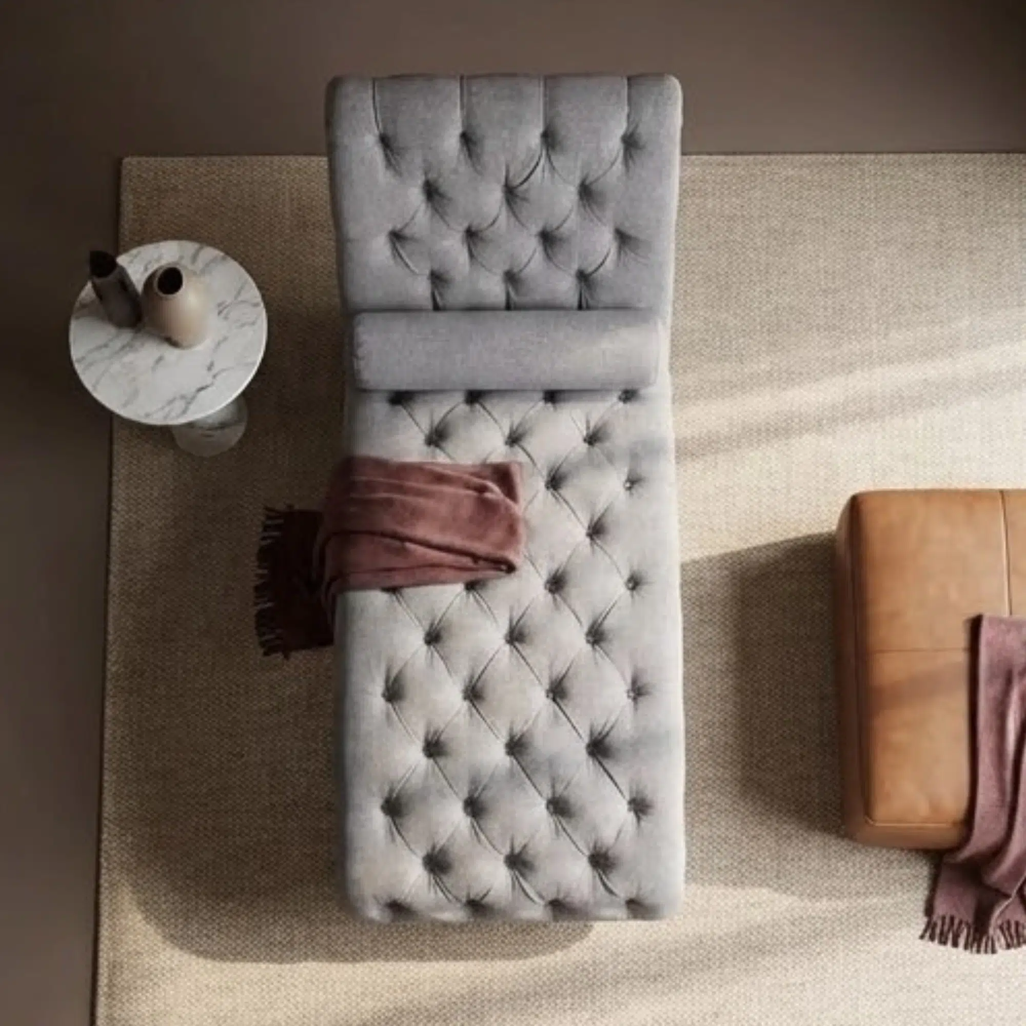 Vienna Tufted Chaise Lounge