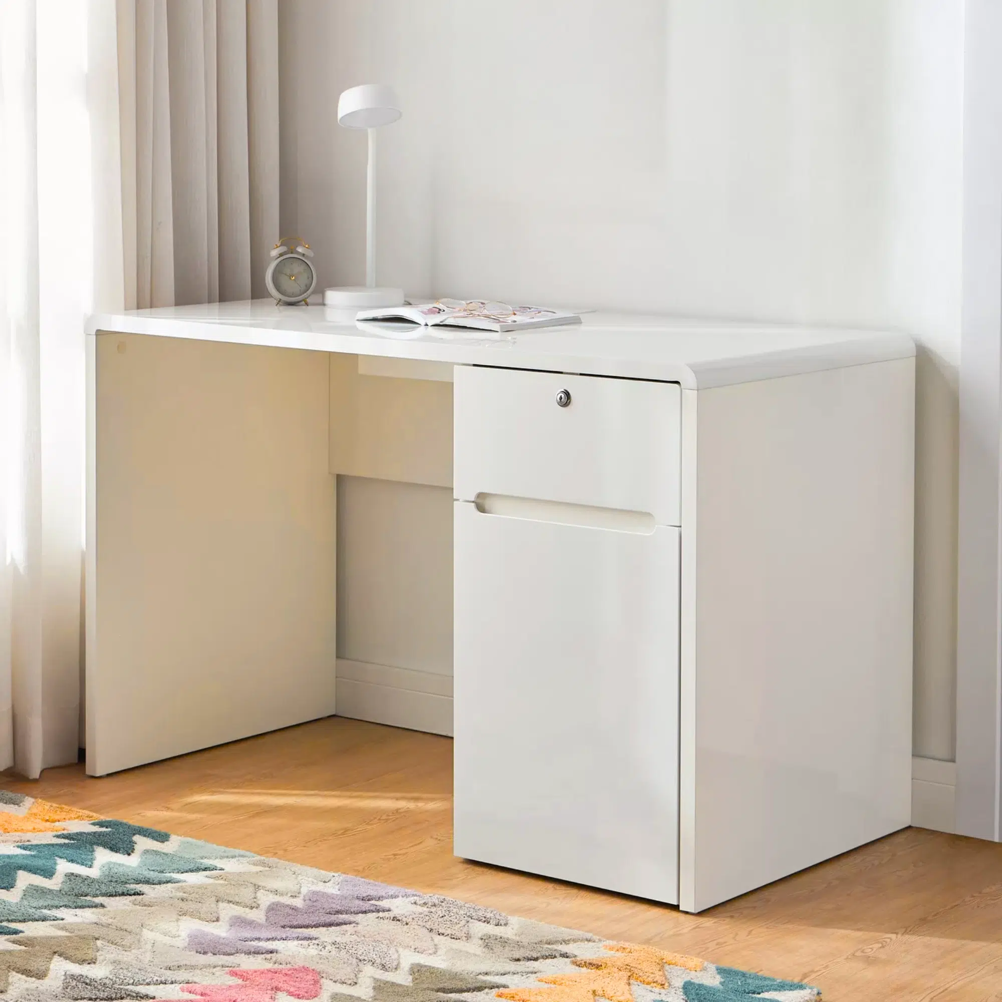 Veltravax Computer Desk for Toddlers