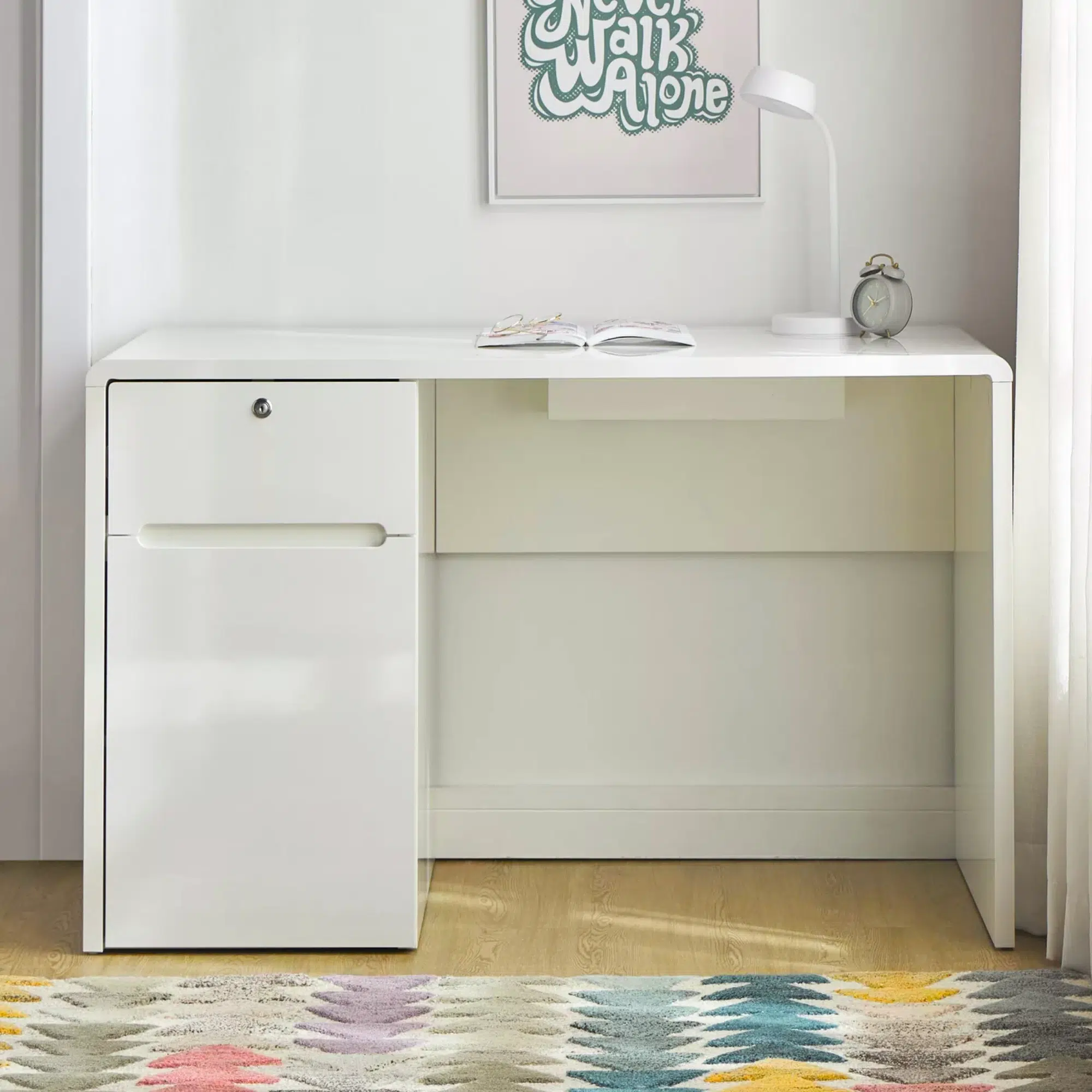 Veltravax Computer Desk for Toddlers