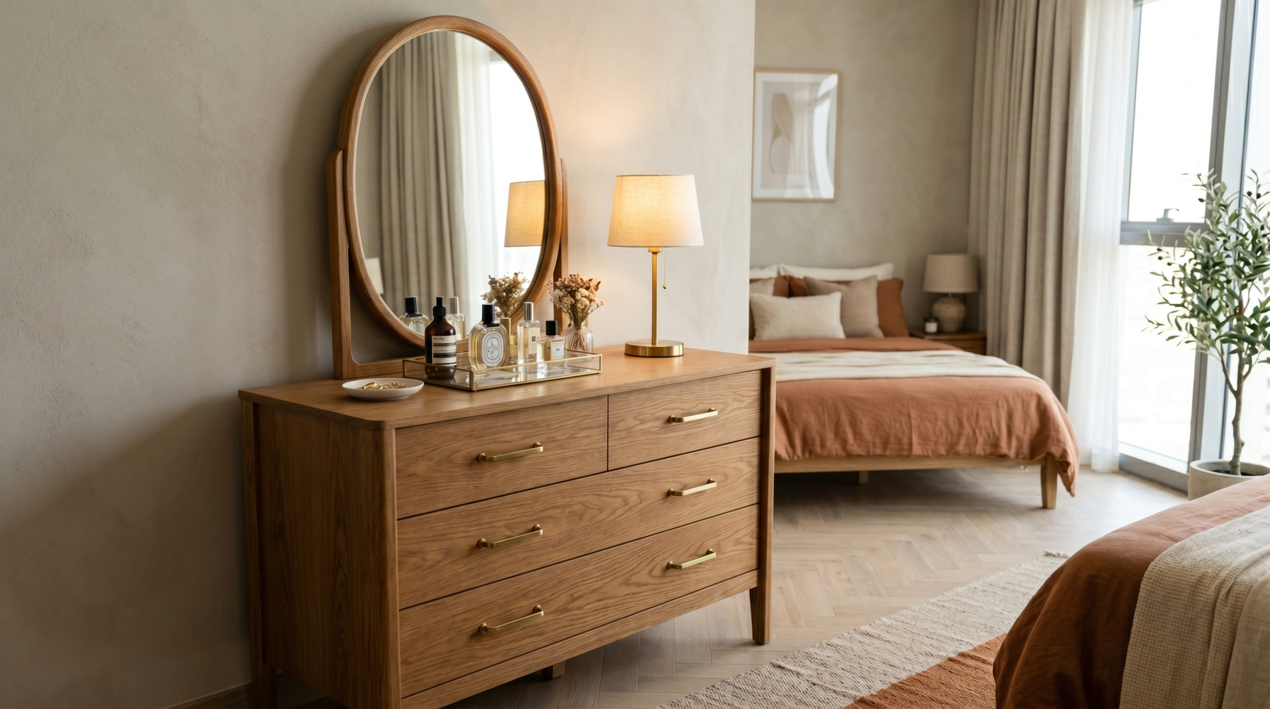 Chest of drawers with mirror Dubai ā combined storage and vanity unit for UAE apartment bedrooms by Karnak Home